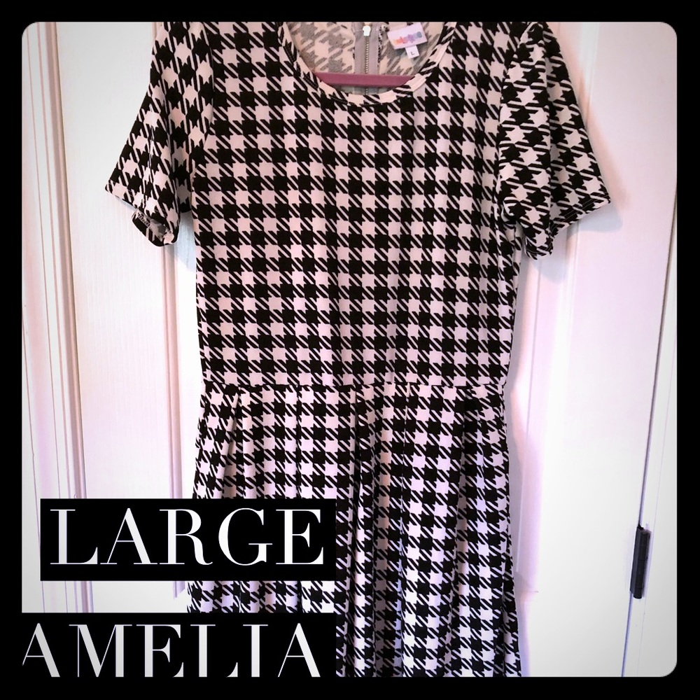 LuLaRoe Amelia
